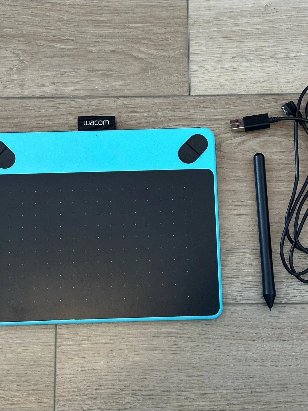 Wacom Portable Drawing Tablet with Stylus - Turquoise